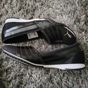 Women Puma casual shoe